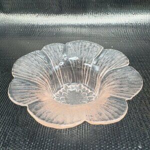 Viking Glass Light Peach Pink Glass Dish Votive Candle Holder‎ Flower Shaped VTG